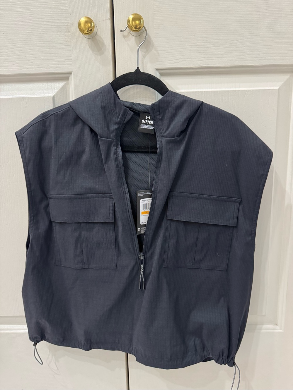 Under Armour women's Black Hooded Zip Vest